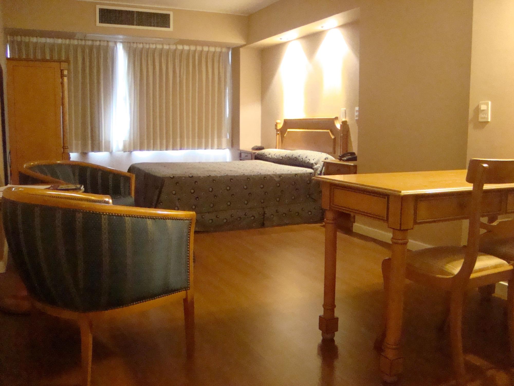 Hotel Up America Plaza