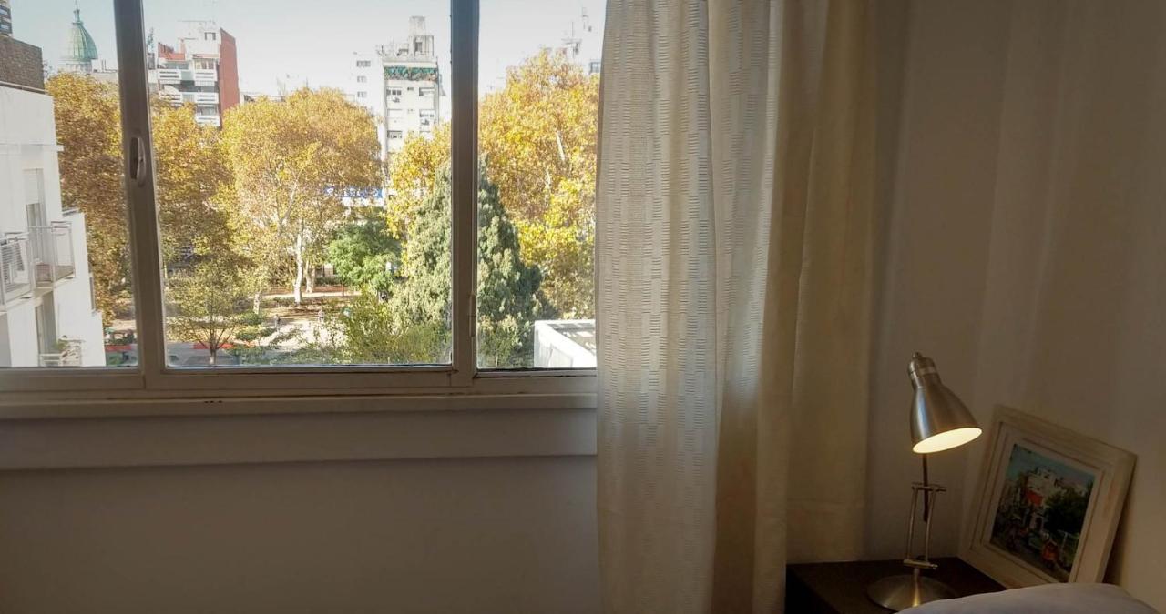 Apartment Depto 2 Ambientes Muy Luminoso Con Wifi Y Vista A La Plaza Buenos Aires