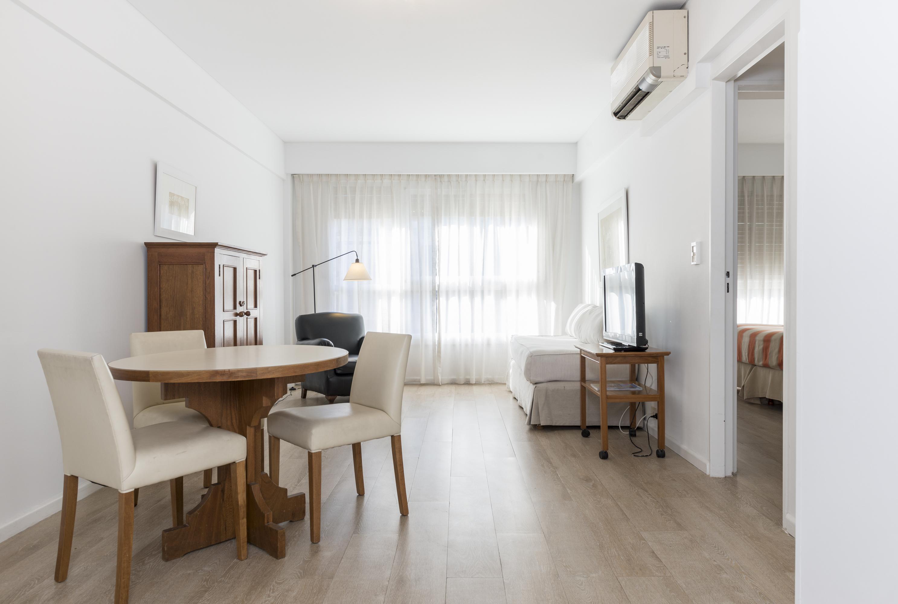 Loi Flats Hotel