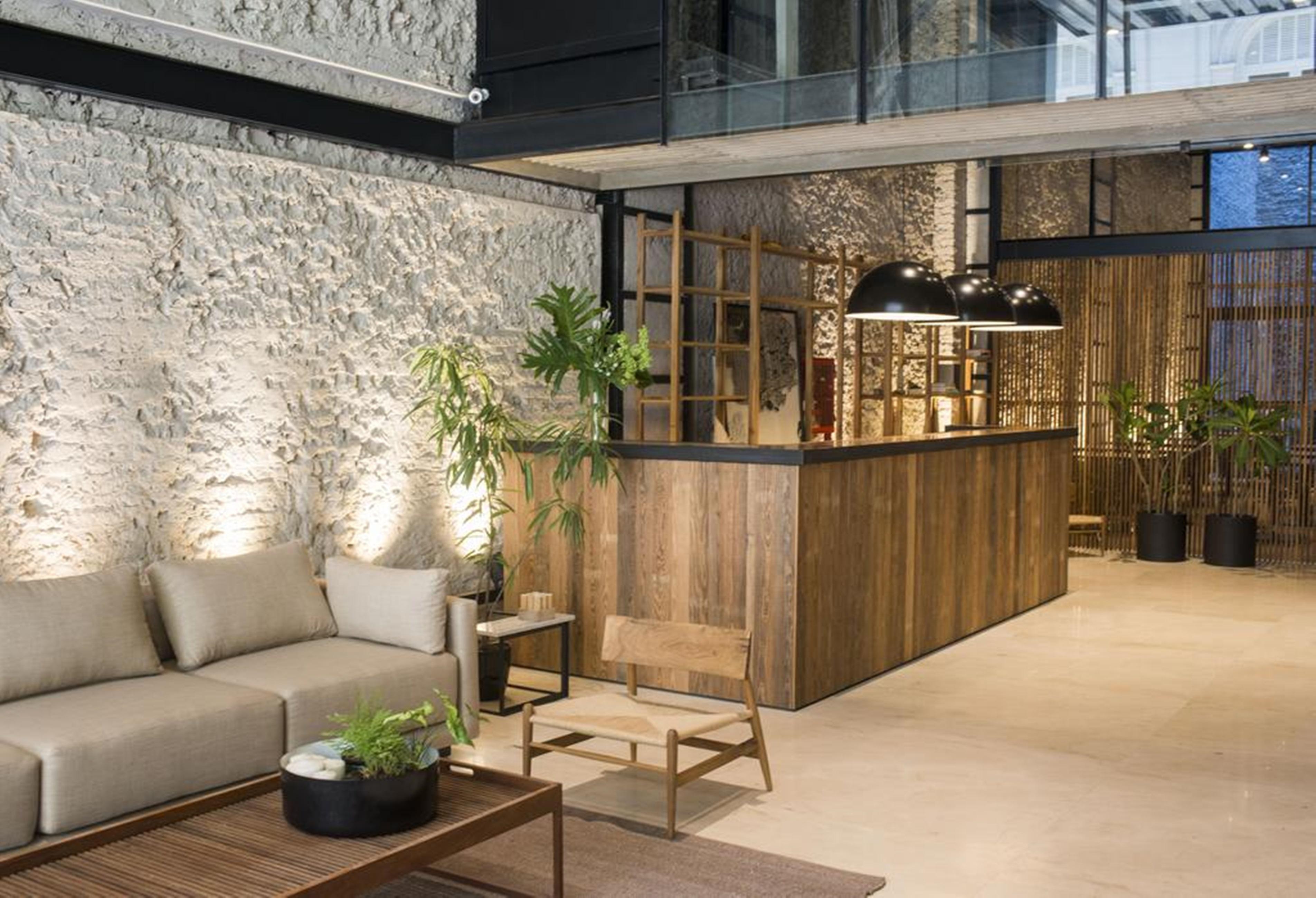 Aq Tailored Hotel 5*