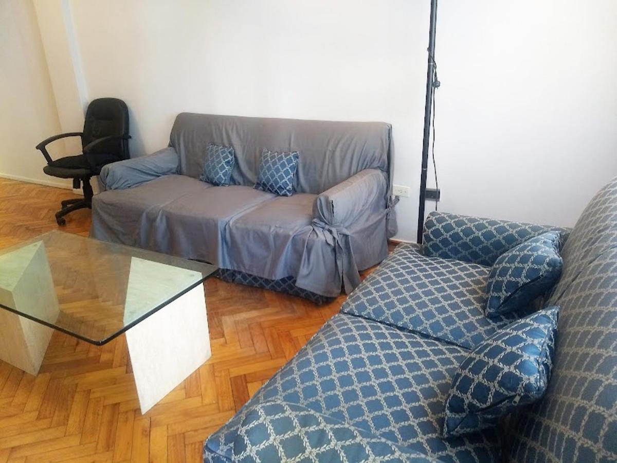 4 Huespedes A 1 Cuadra De Parque Centenerario. Zona Hospitales Buenos Aires