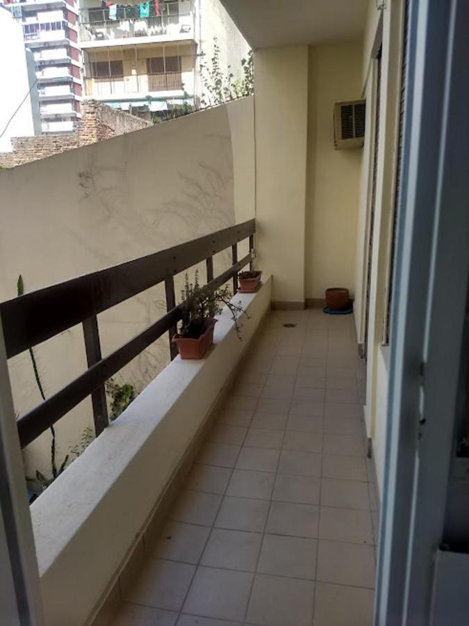 4 Huespedes A 1 Cuadra De Parque Centenerario. Zona Hospitales * Buenos Aires