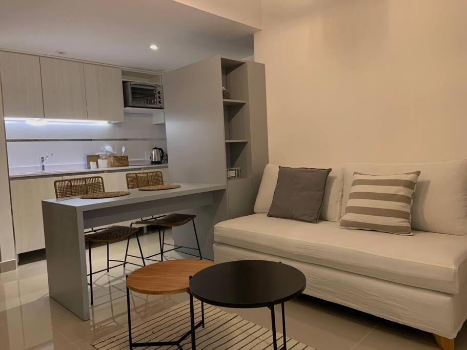 Beautiful In Paseo De La Cisterna Apartment