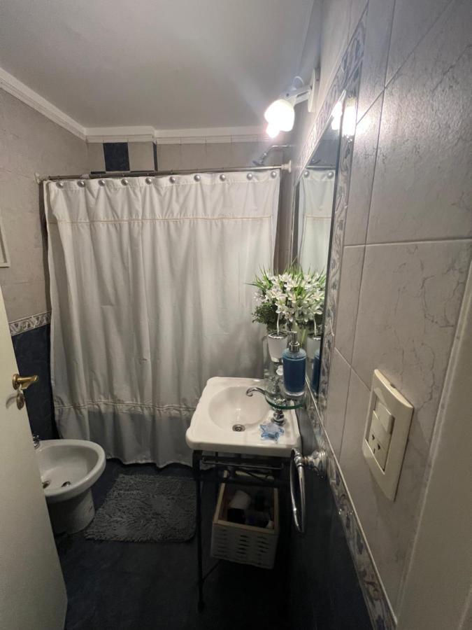 Plaza Vicente Lopez Apartment *