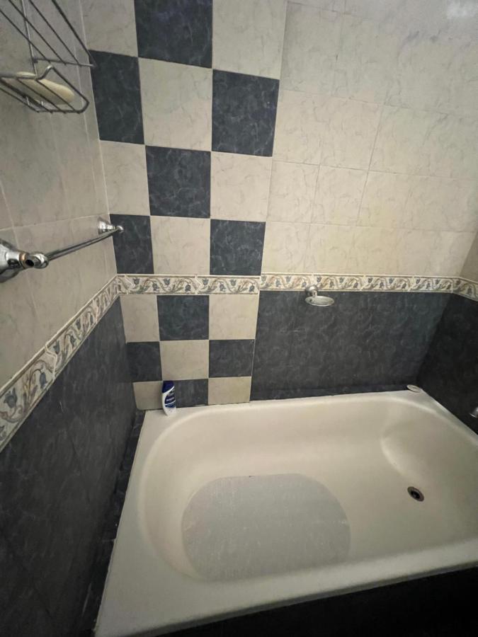 Plaza Vicente Lopez Apartment *