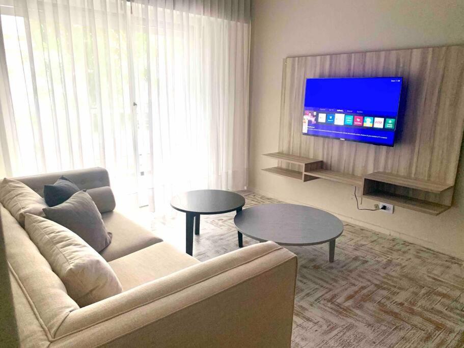 Lovely Ba City 6 Pax 3 Bedr 2 Bath With Balcony View Just Renewed Apartment *