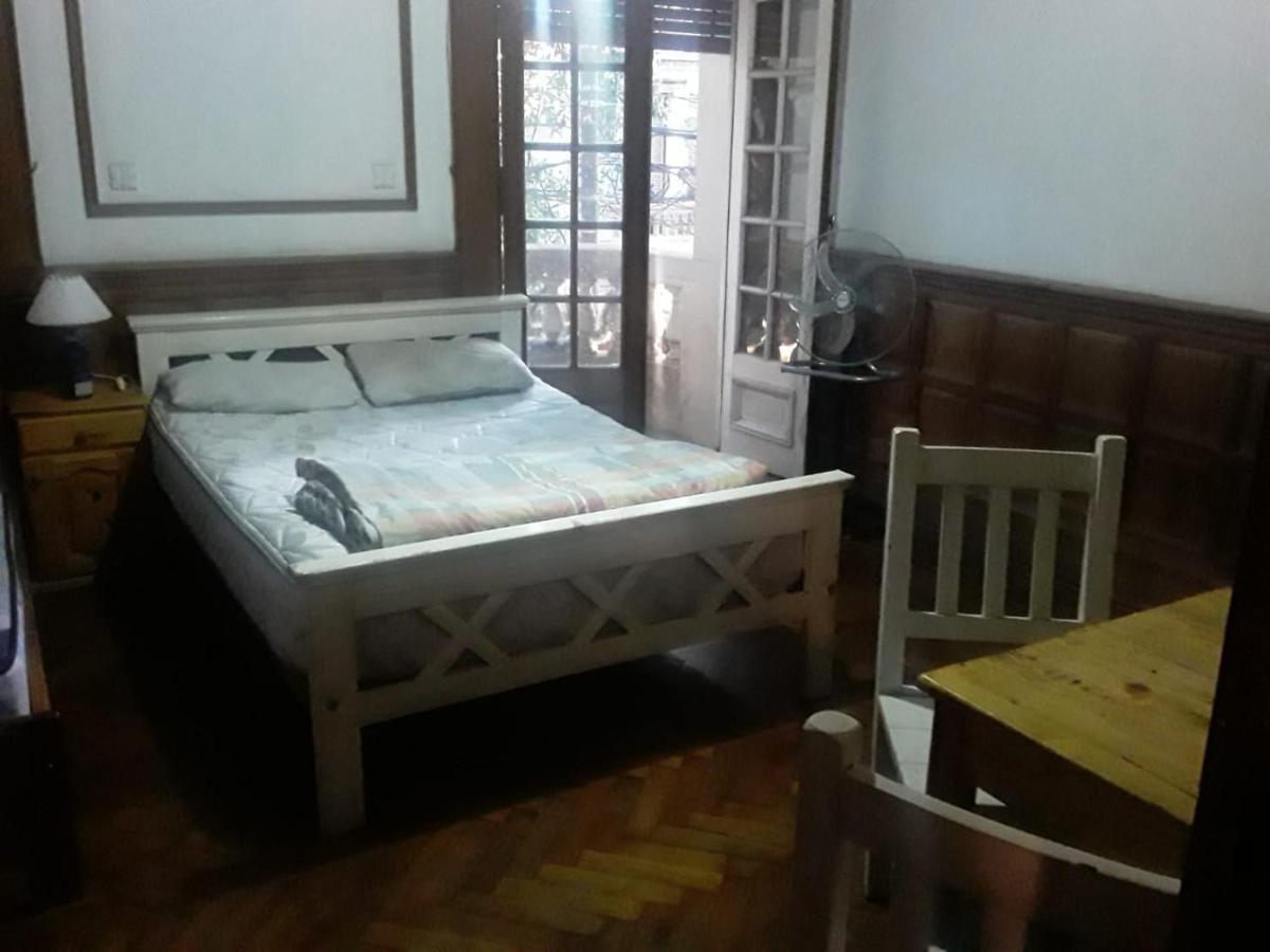 Habitac Indiv Casa De Familia, Flores * Buenos Aires