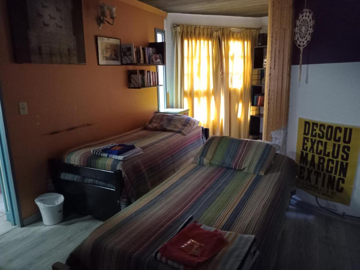 Cuartos En El Segundo Piso De Casa De Artista En Flores Privatunterkunft *