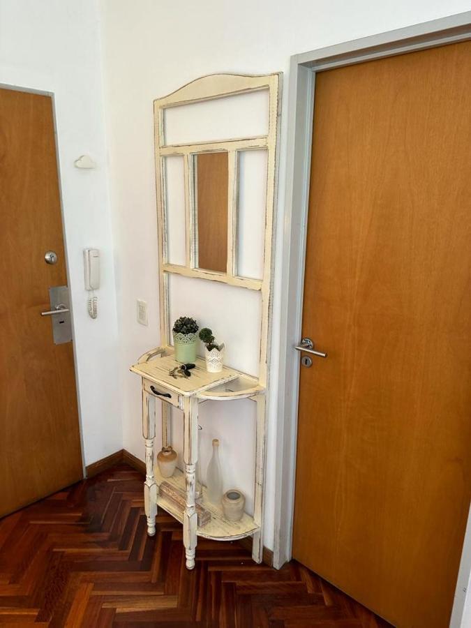 Apartamento Semipiso En La Mejor Zona De Belgrano Todo Al Frente Con Parking Privado Y A Metros Del Subway 2 Parrrilla Solarium Cocina Amplia Lavadero Y Mobiliario Todo A Nuevo Apartment Buenos Aires