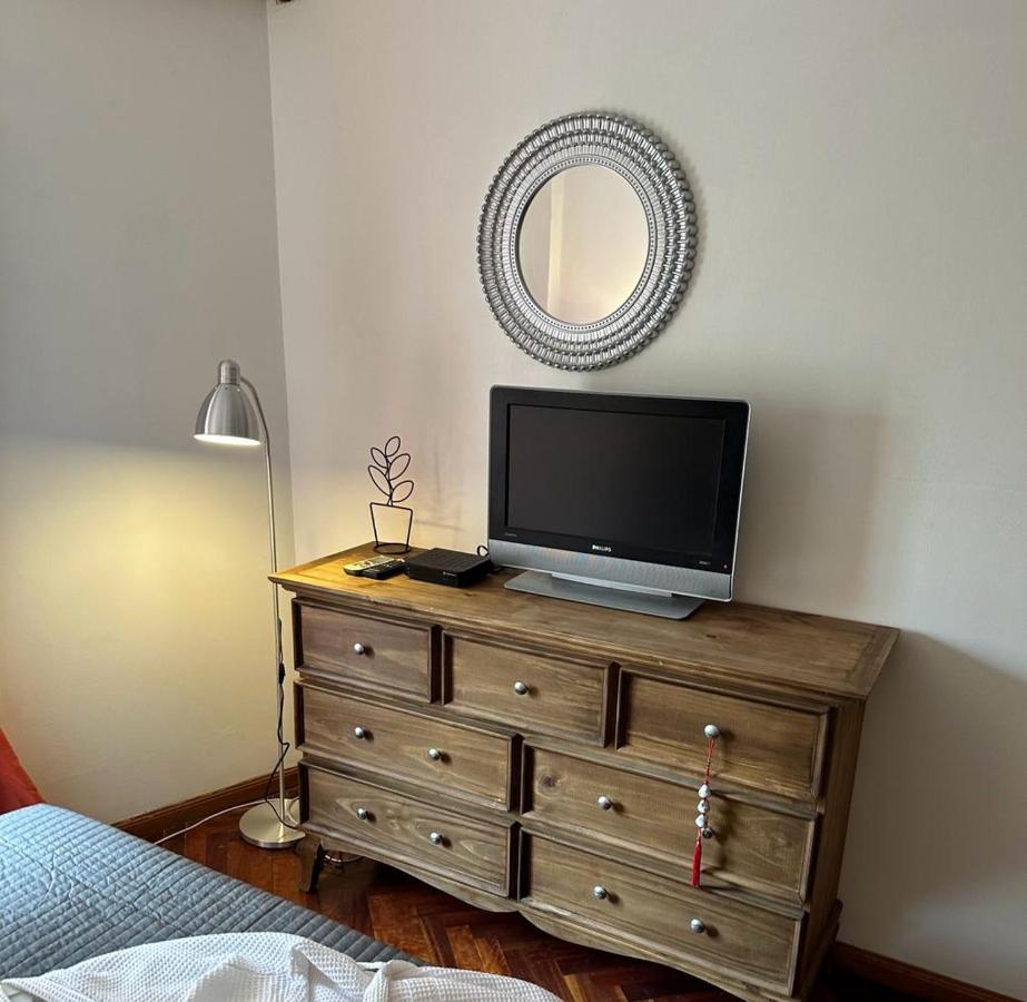 Apartment Apartamento Semipiso En La Mejor Zona De Belgrano Todo Al Frente Con Parking Privado Y A Metros Del Subway 2 Parrrilla Solarium Cocina Amplia Lavadero Y Mobiliario Todo A Nuevo