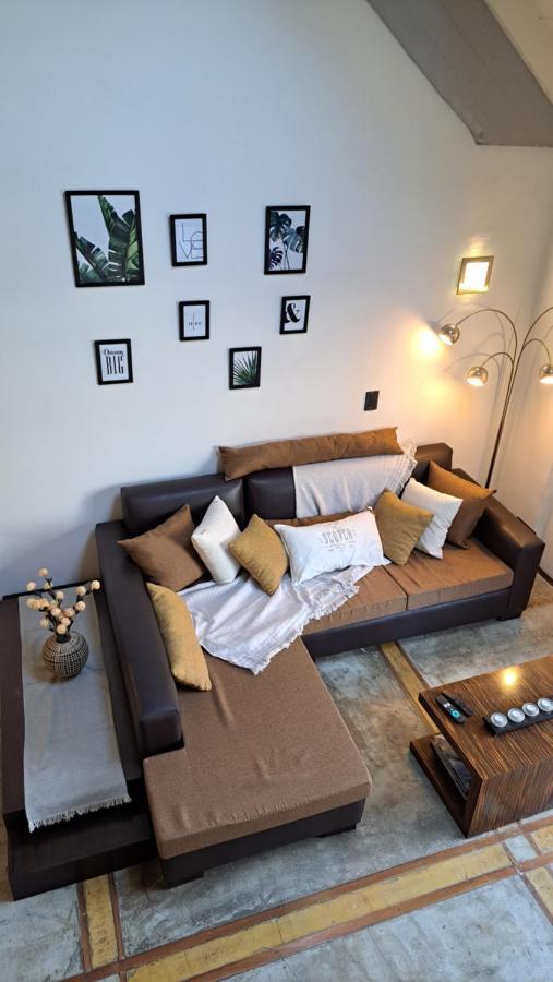 Stylish Amplio Duplex Loft Cochera-parking Canitas - Palermo Equipado - Tarifas En Ars, Solo Argentinos Apartment