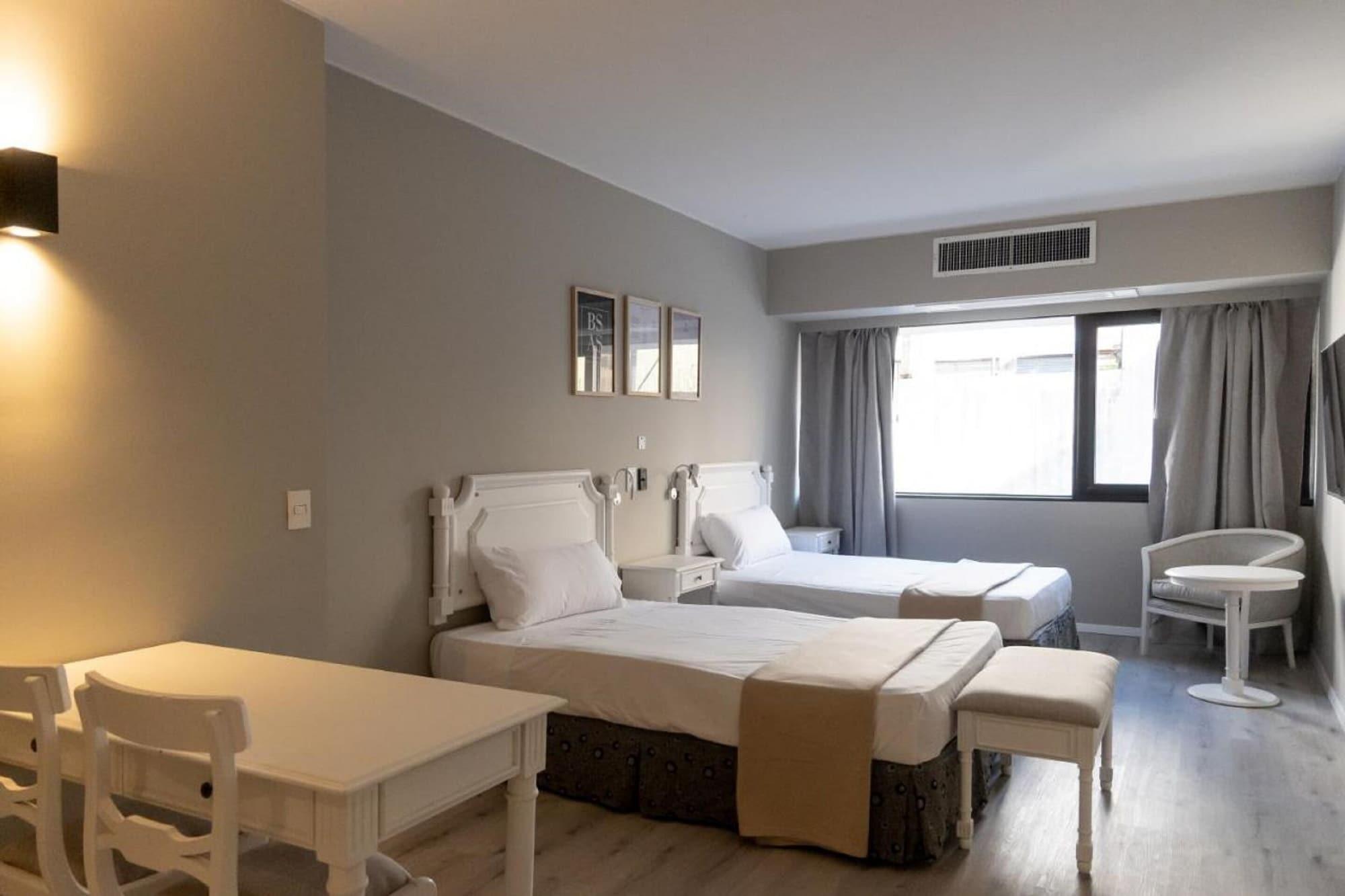 Up America Plaza Hotel 3*