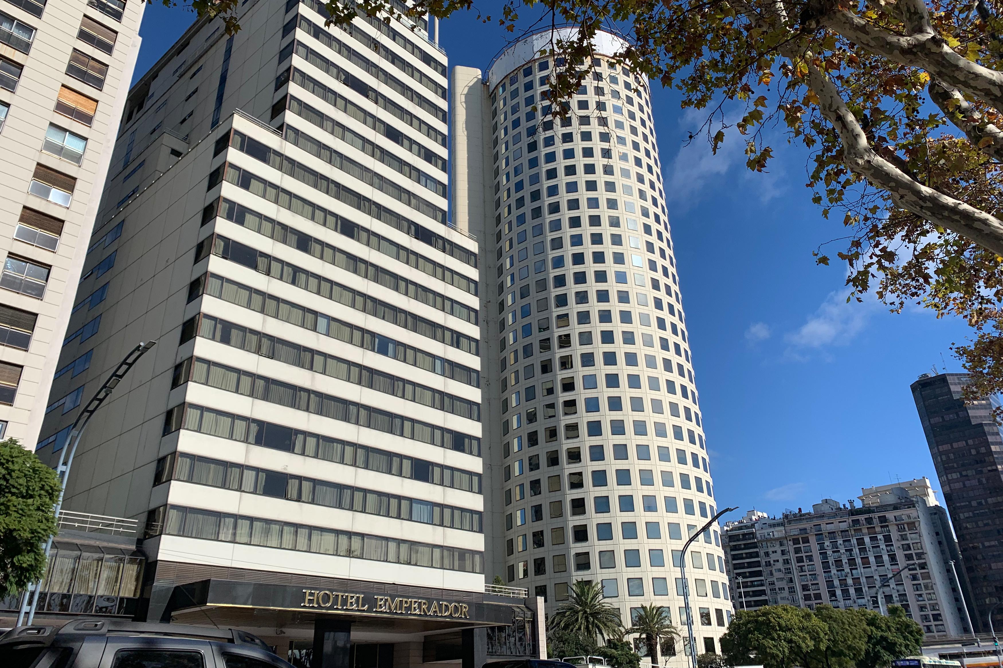 Emperador Hotel