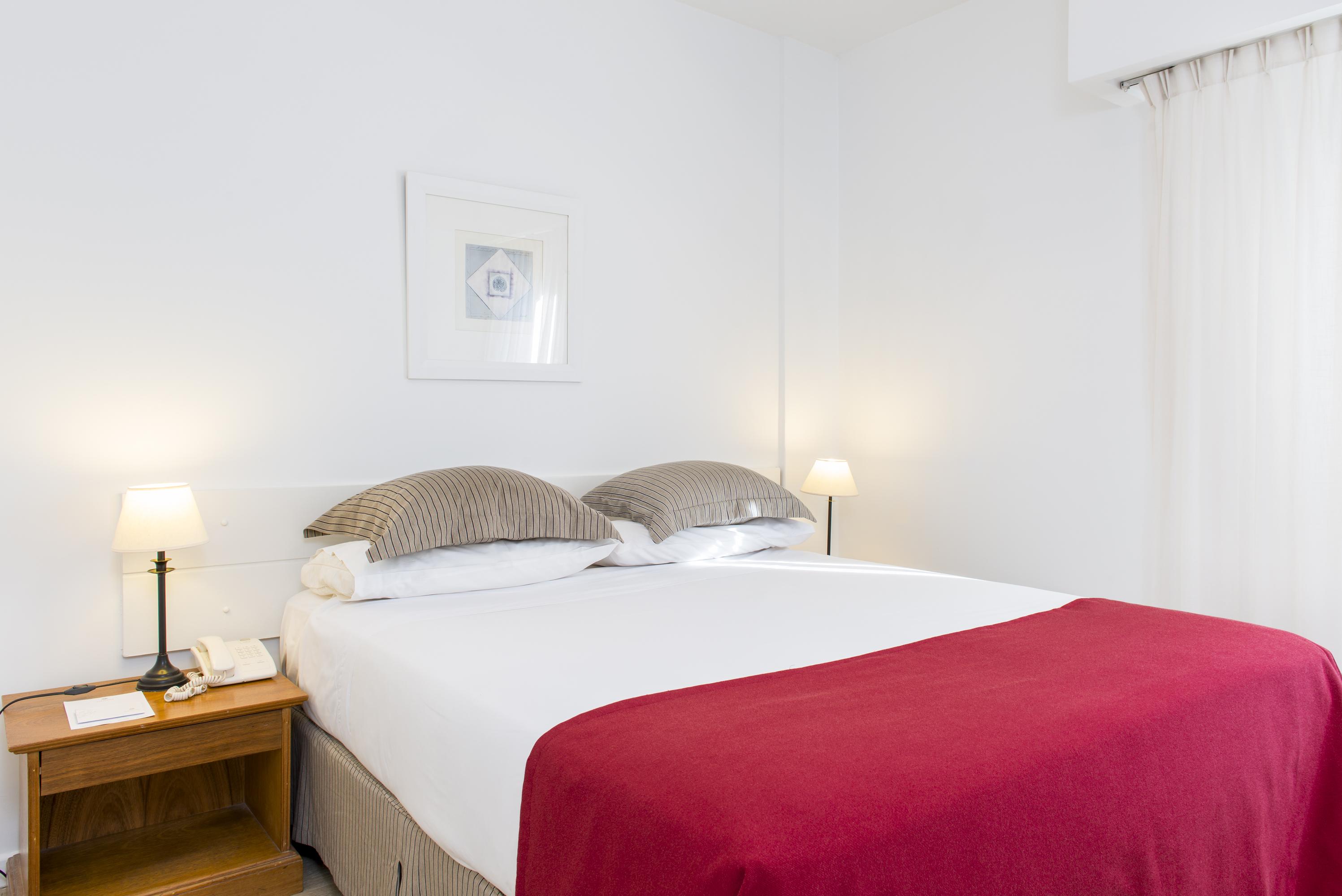Hotel Loi Flats 4*