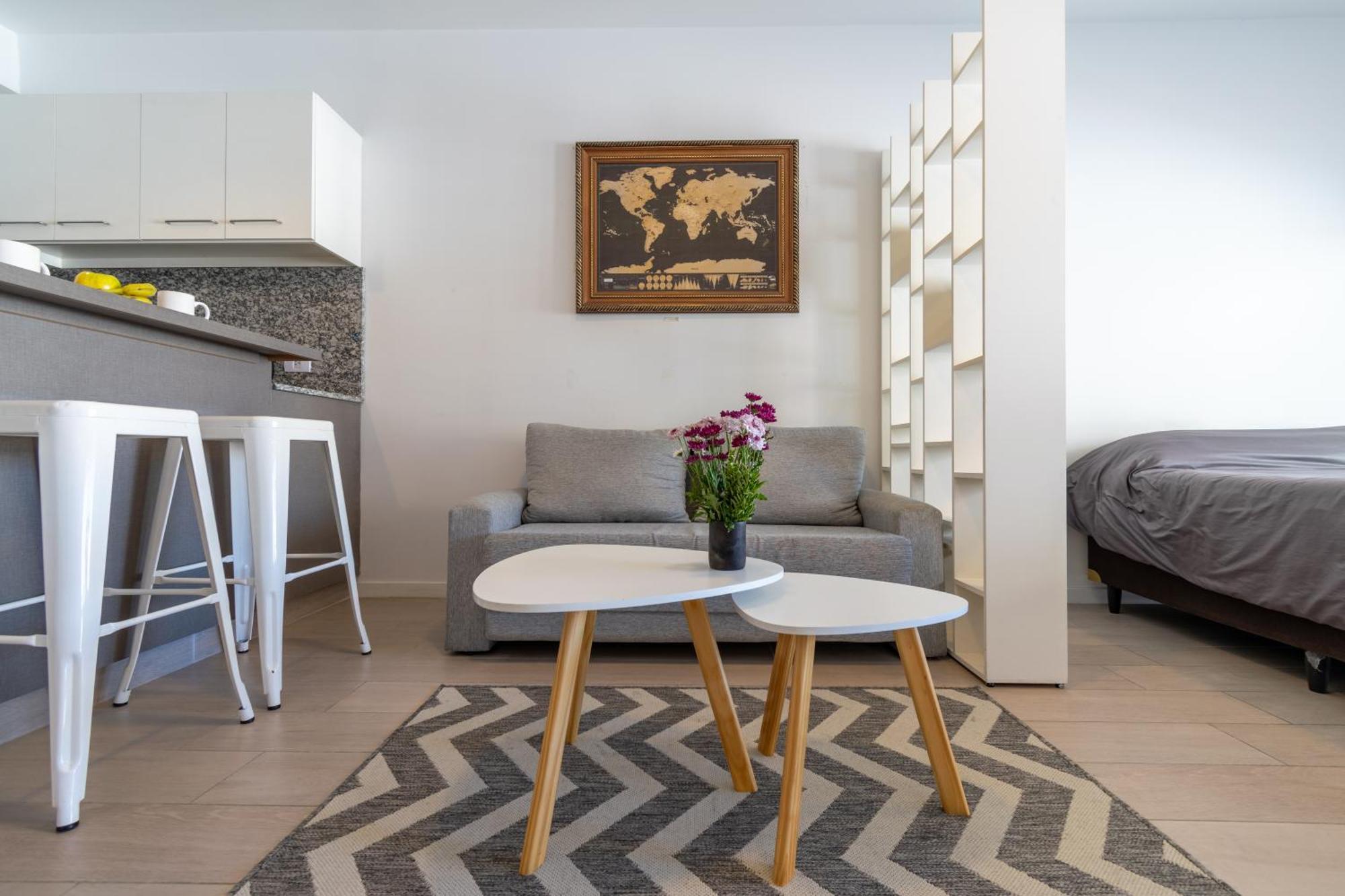 Rawson Park A Media Cuadra Del Hospital Italiano By Debarrio Aparts Apartment Buenos Aires