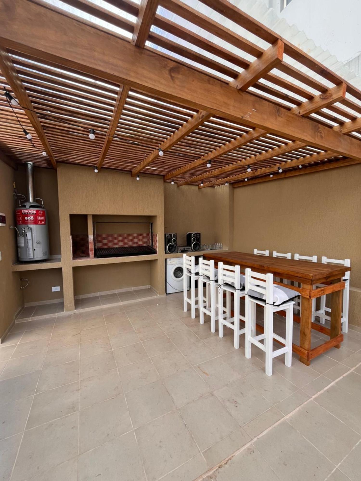 Casa Con Increible Terraza, Parrilla Y Pileta 21 Jovenes En Palermo Ferienhaus *