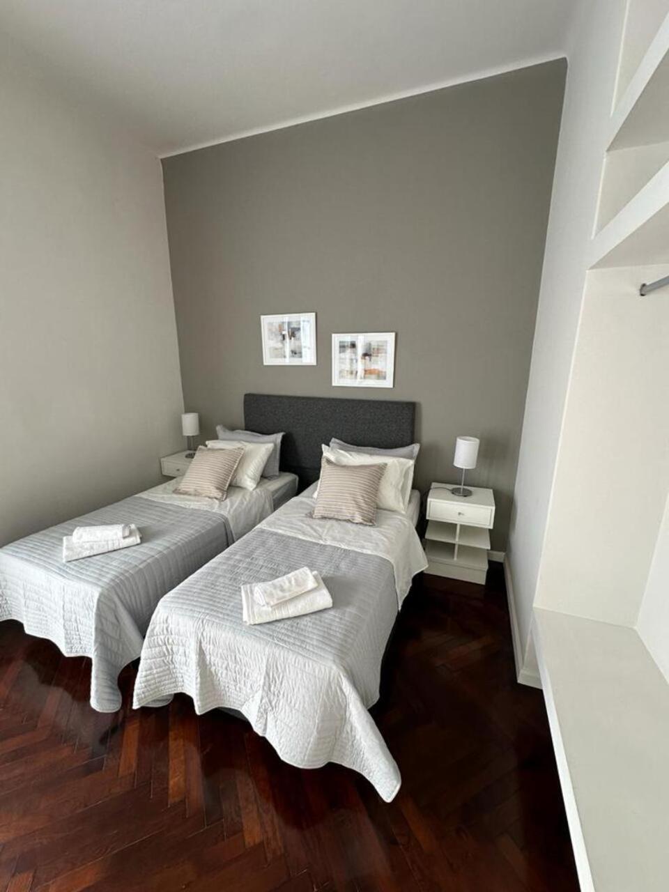 Del900 Apartamentos. *