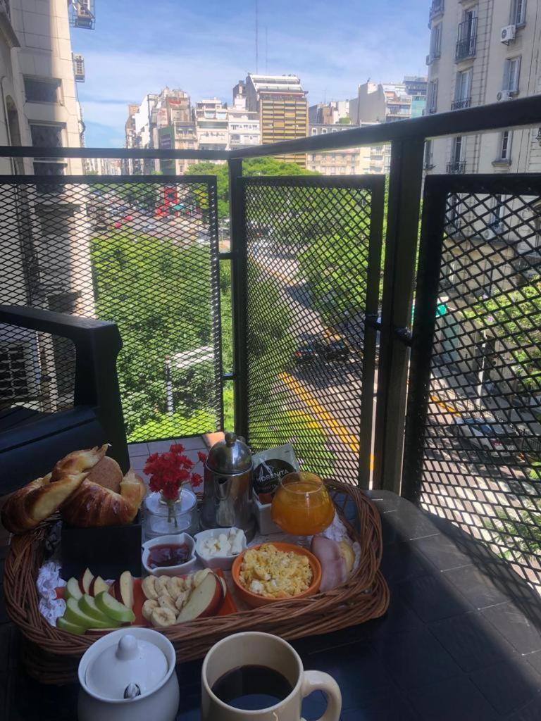Comodo Departamento Con Balcon En Microcentro