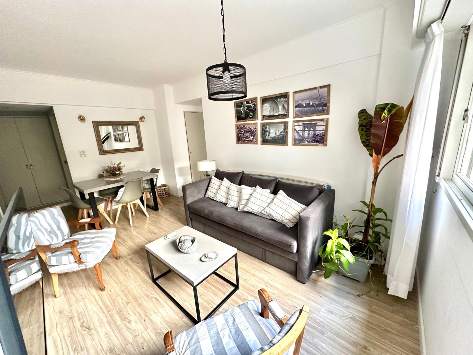 Plaza Vicente Lopez Apartment