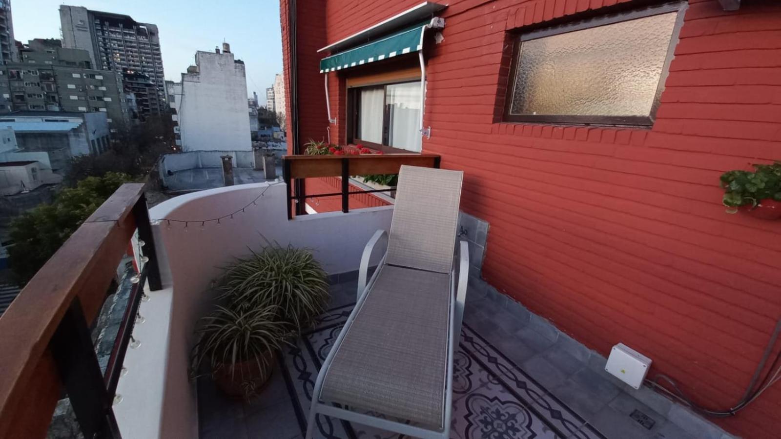Apartamento Luminoso Semipiso 2 Ambientes Con Balcon Terraza Buenos Aires