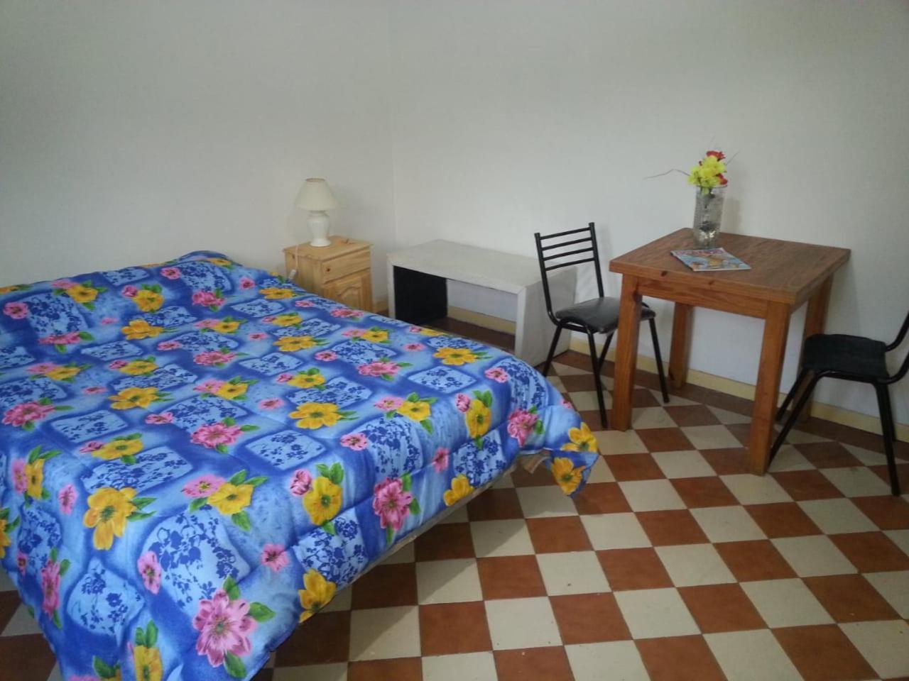 Privatunterkunft Habitac Indiv Casa De Familia, Flores Buenos Aires
