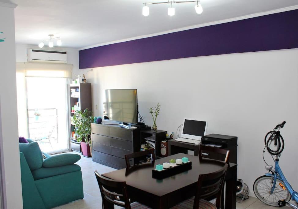 Apartamento Departamento Calido Y Luminoso En Palermo/v.crespo *