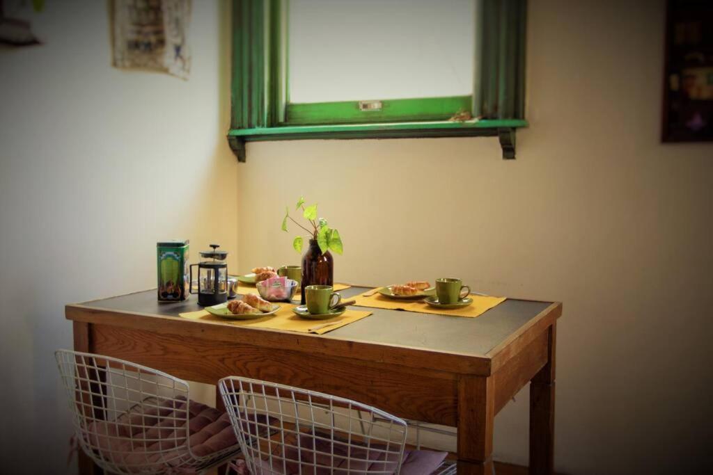 Loft Antiguo Sobre Av De Mayo