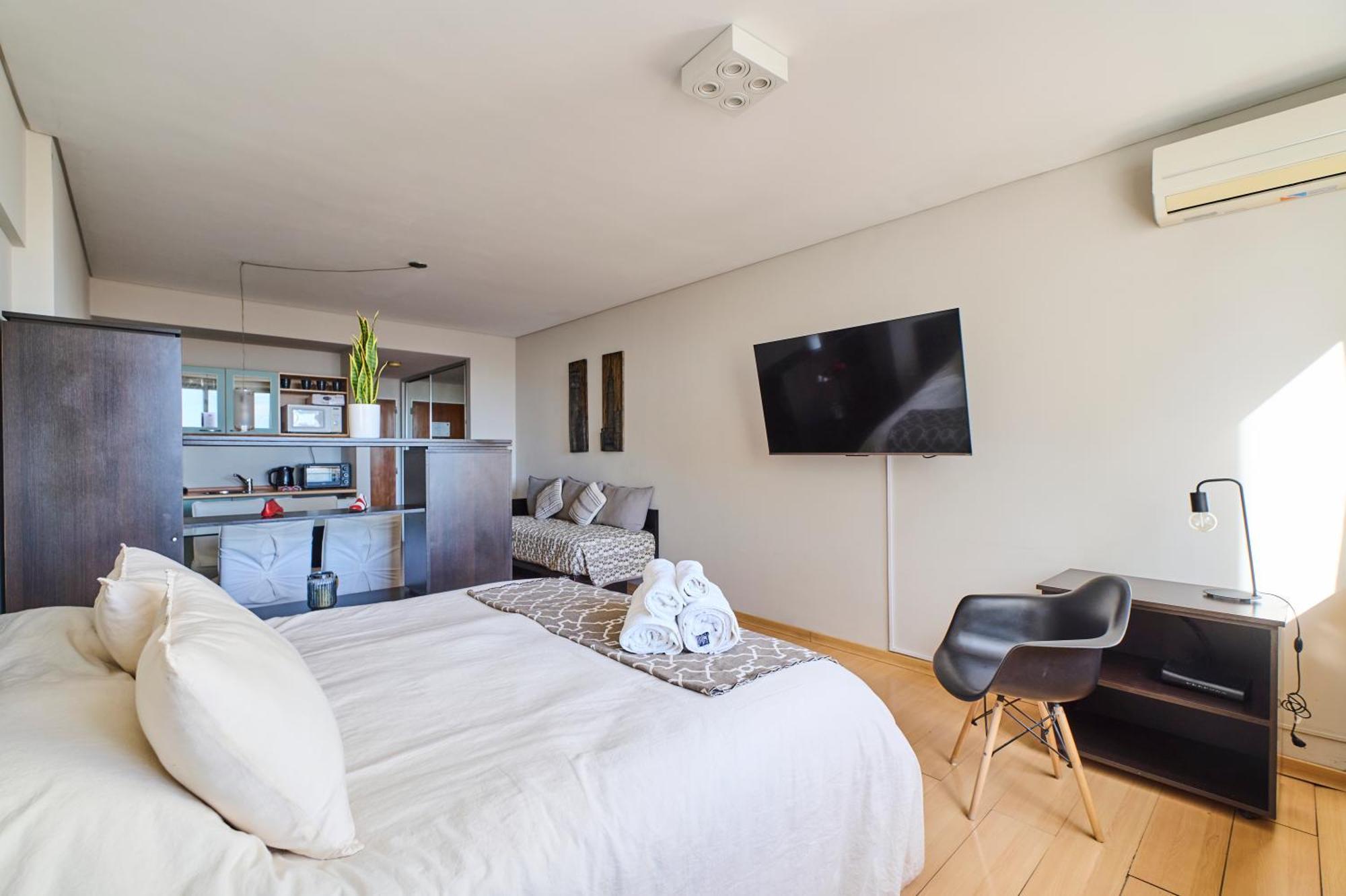 Recoleta: Elegance, Pool And Prime Location *