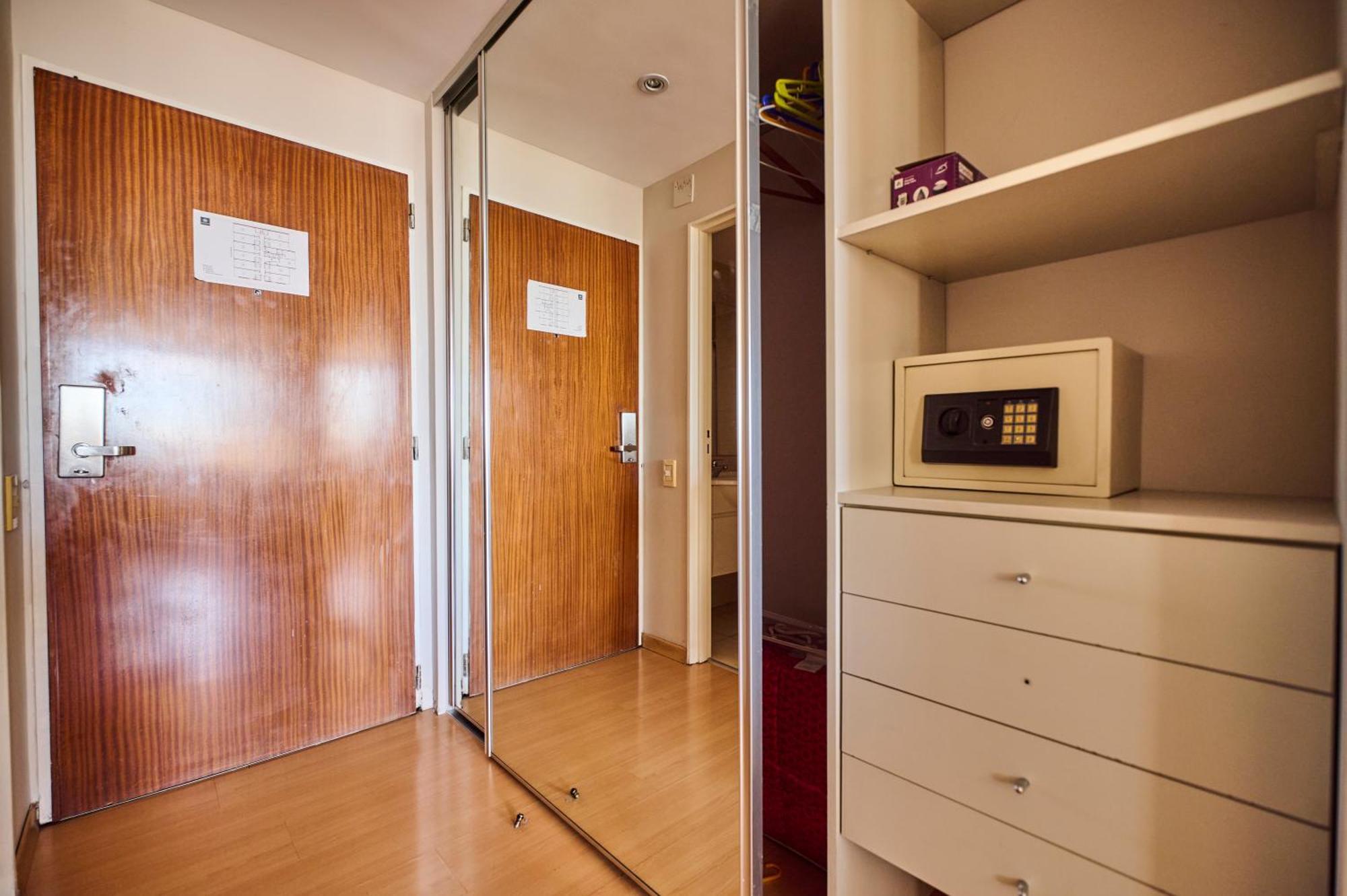 Recoleta: Elegance, Pool And Prime Location Ciudad Autónoma de Buenos Aires