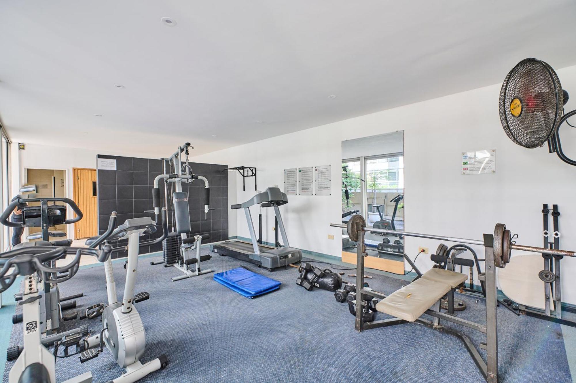 Recoleta: Elegance, Pool And Prime Location *
