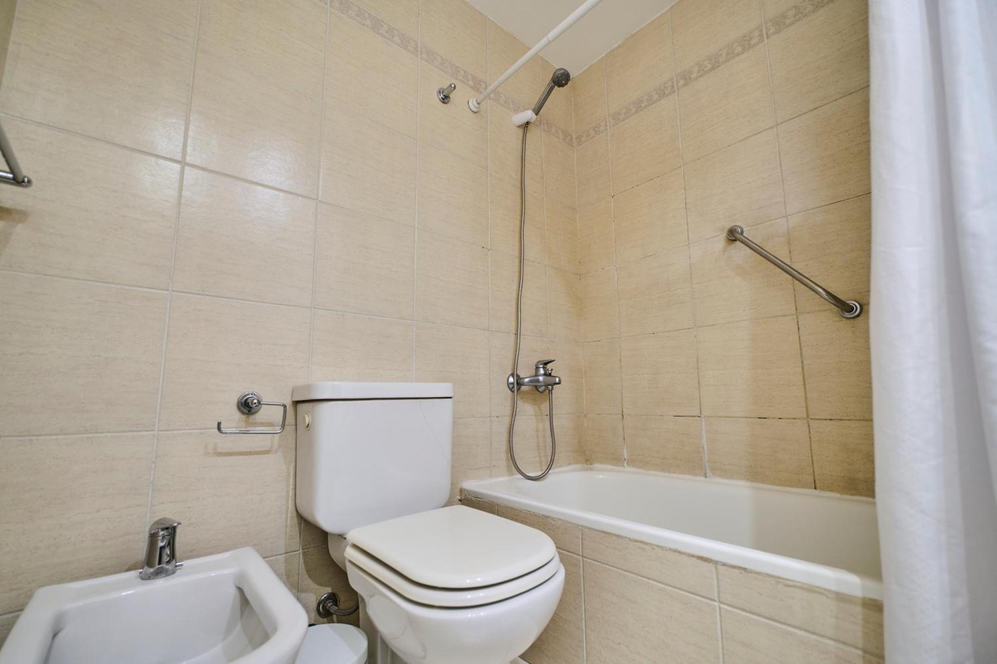 Recoleta: Elegance, Pool And Prime Location *