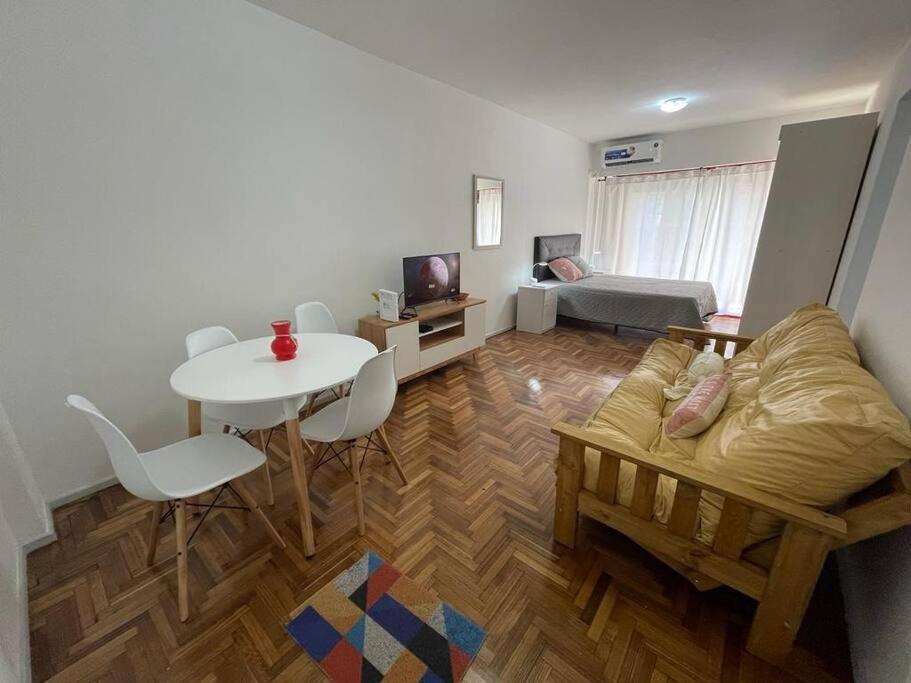 Apartamento Hermoso Departamento En El Centro De Buenos Aires- Viamonte3