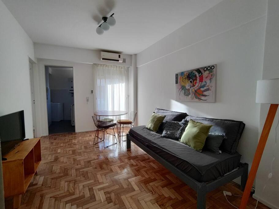 Comodo Departamento En Recoleta * Buenos Aires