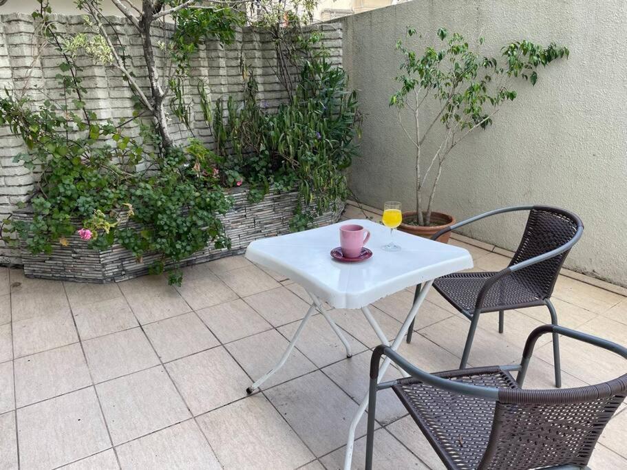 Apartamento Inmejorable Ubicacion!!!, Peatonal Florida Frente A Galerias Pacifico Y Pza San Martin *