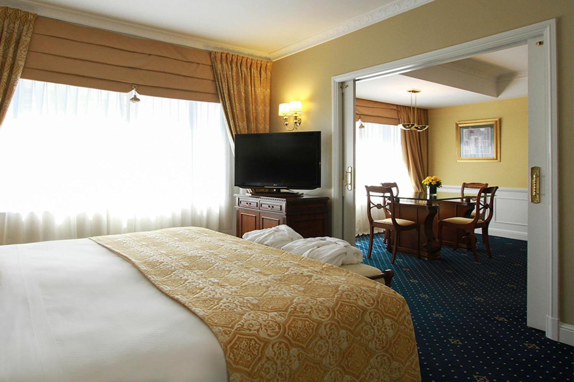 Emperador Hotel 5*