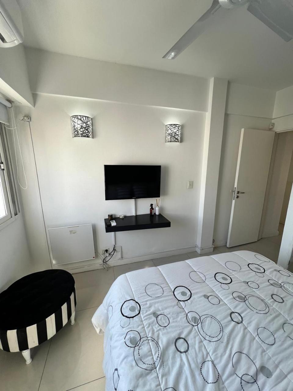 Apartment Departamento 3 Ambientes Con Terraza Colegiales Buenos Aires