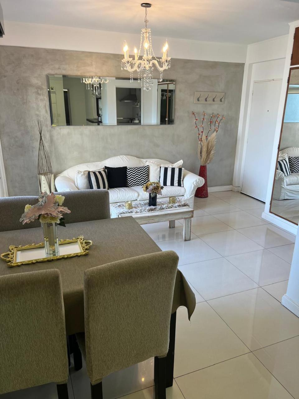 Apartment Departamento 3 Ambientes Con Terraza Colegiales Buenos Aires