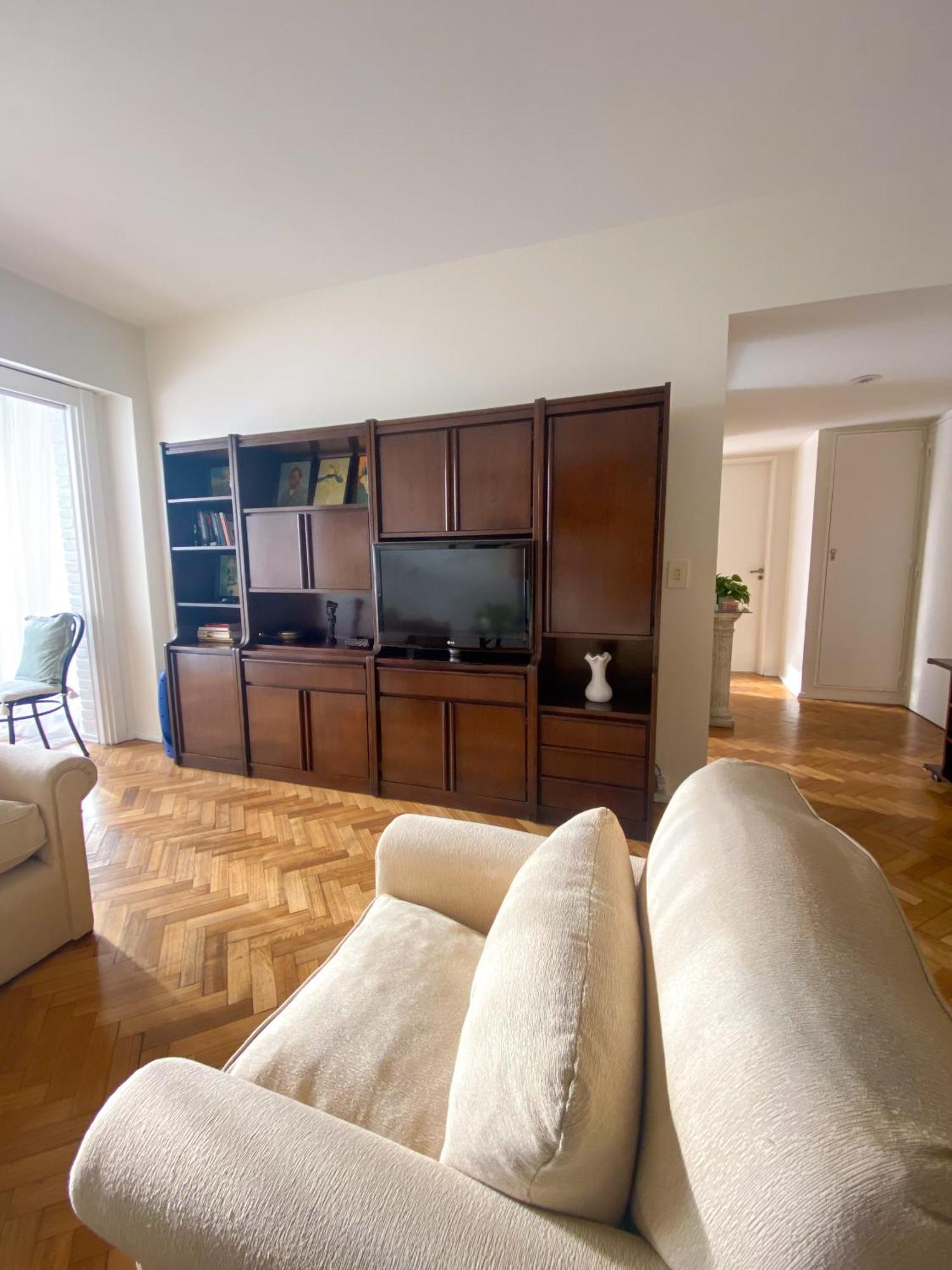 Apartment Rentup - Elegancia Y Comodidad En Recoleta Departamento Con Balcon Buenos Aires