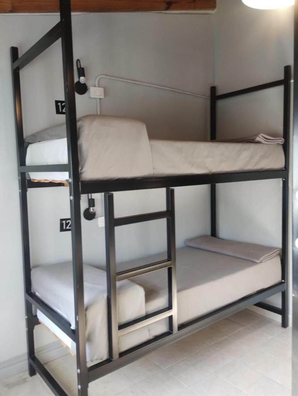 Folk Palermo Hostel *