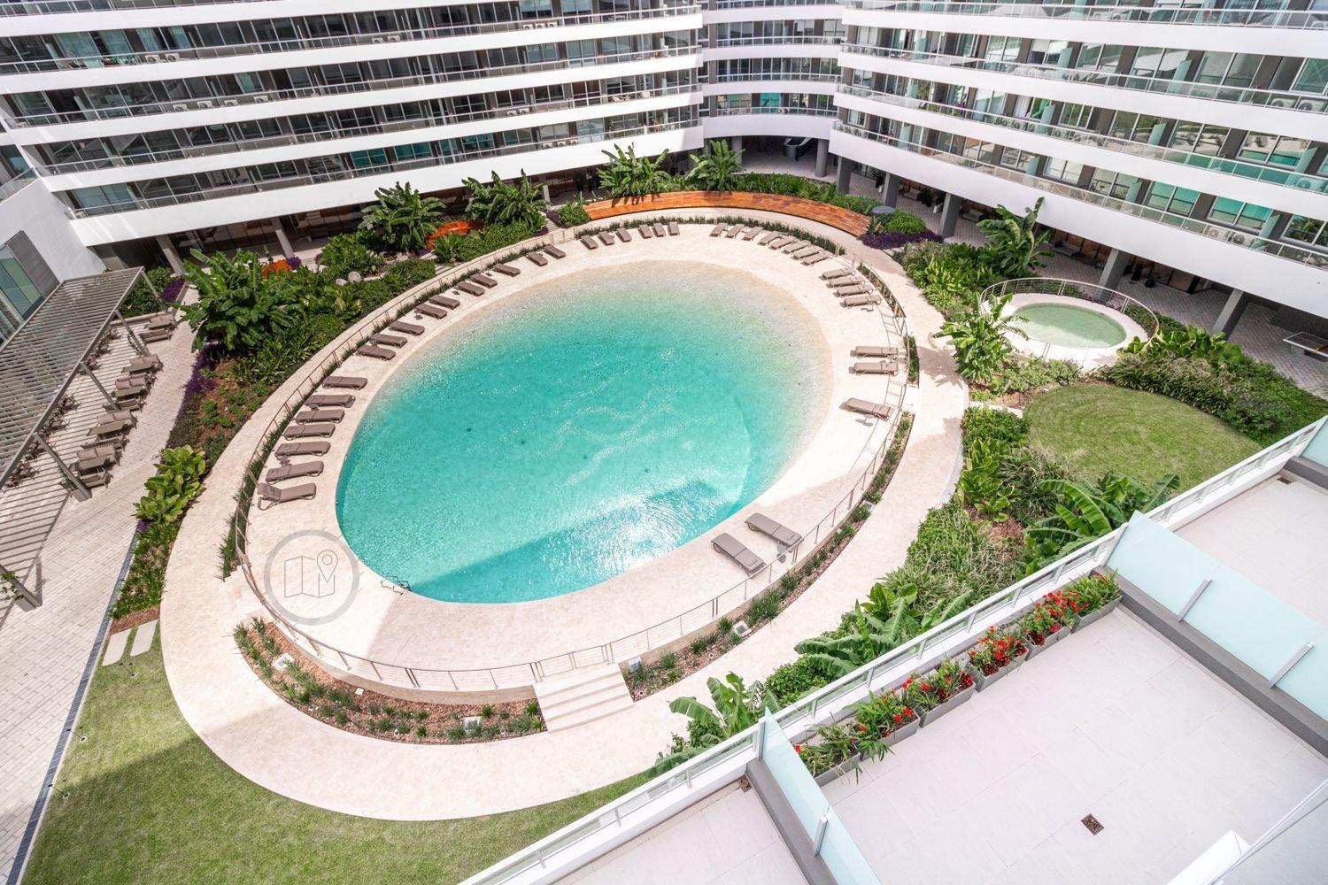 Stunning 1br W/ Pool, Gym, & Sauna