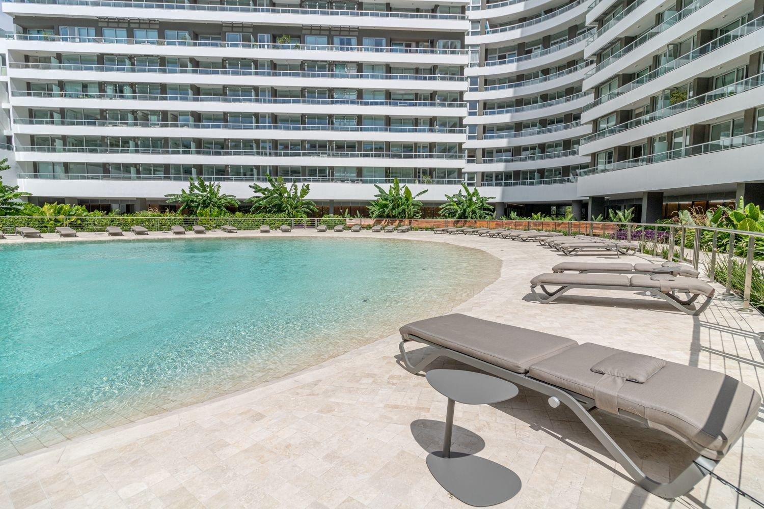 Stunning 1br W/ Pool, Gym, & Sauna Buenos Aires