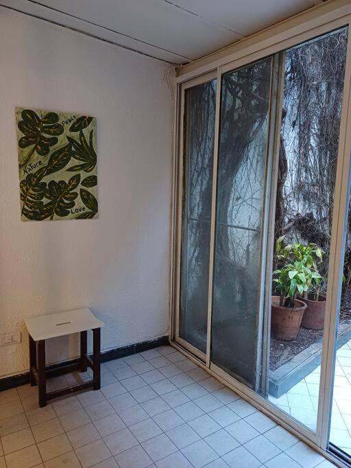 Espacioso Y Moderno Departamento Con Patio Apartment