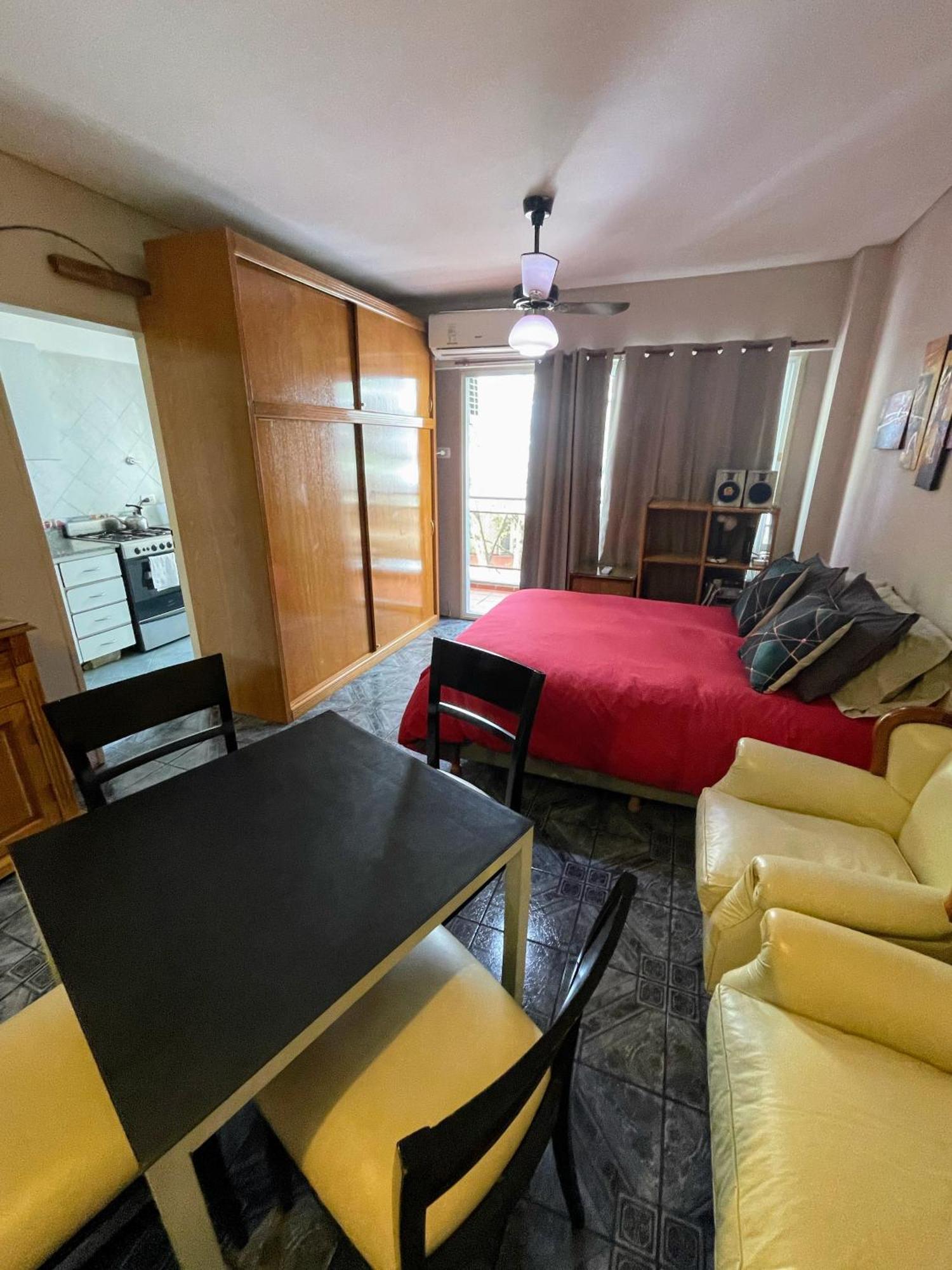 Apartamento Palermo Soho Oro Y Av Santa Fe, Con Balcon A 200 De La Rural A 10 Min De Aeroparque *