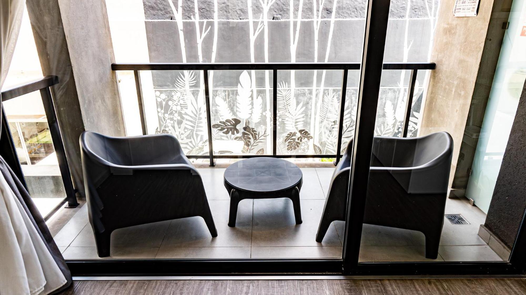 Apartamento Blanco Con Balcon Apartment