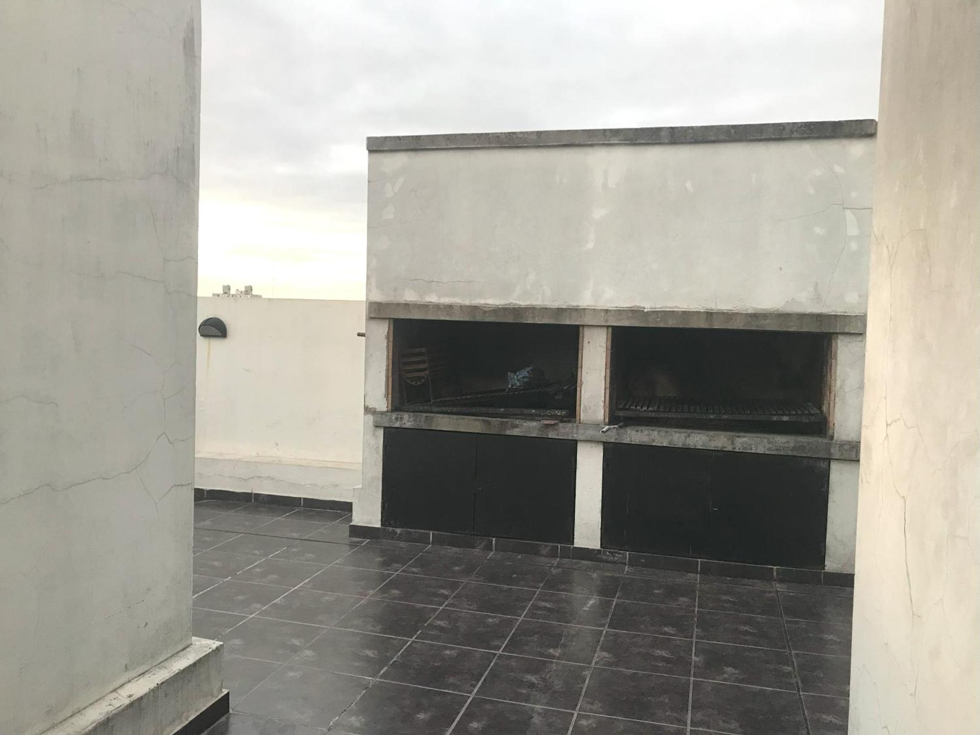 Apartment River Plate, Movistar Arena, Embajada