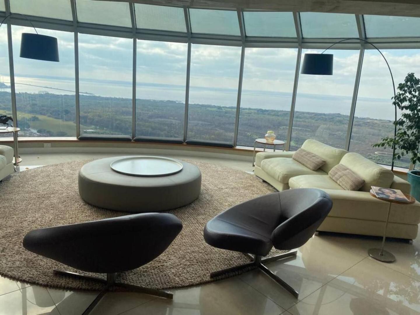 Penthouse 650m2 Vista Al Rio Apartment