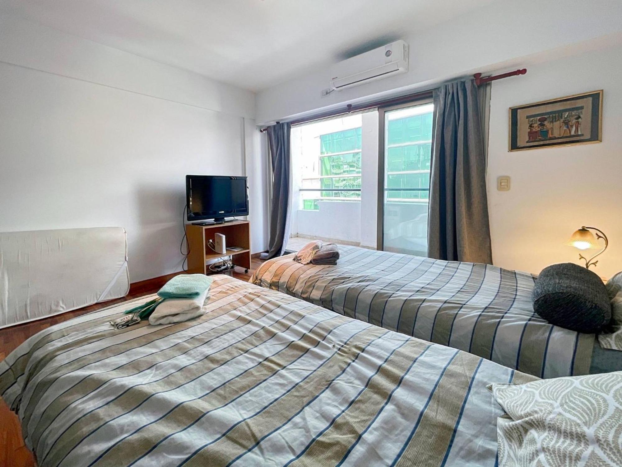 Beautiful In The Area Of Abasto, Strategically Located Apartment