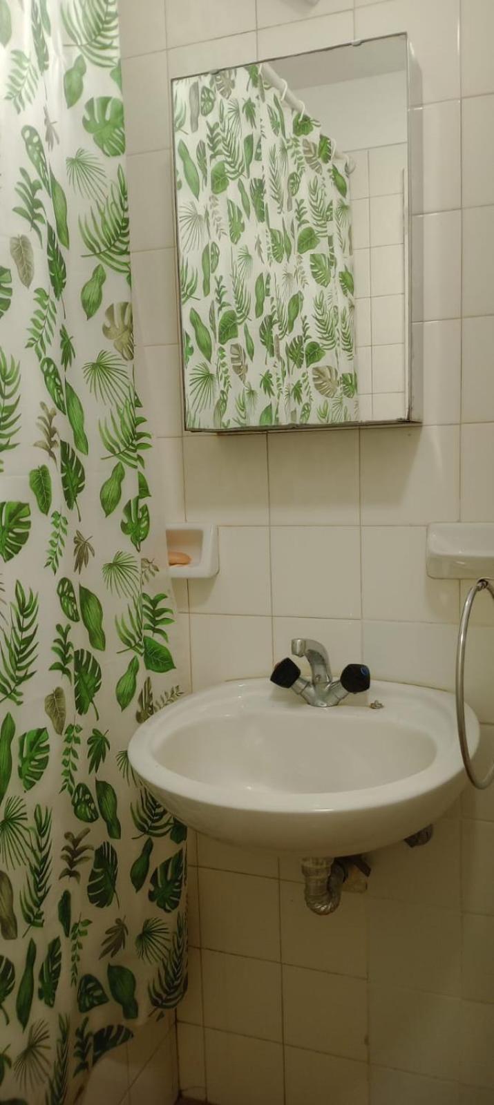 Apartamento Monoambiente Con Patio En Recoleta Buenos Aires