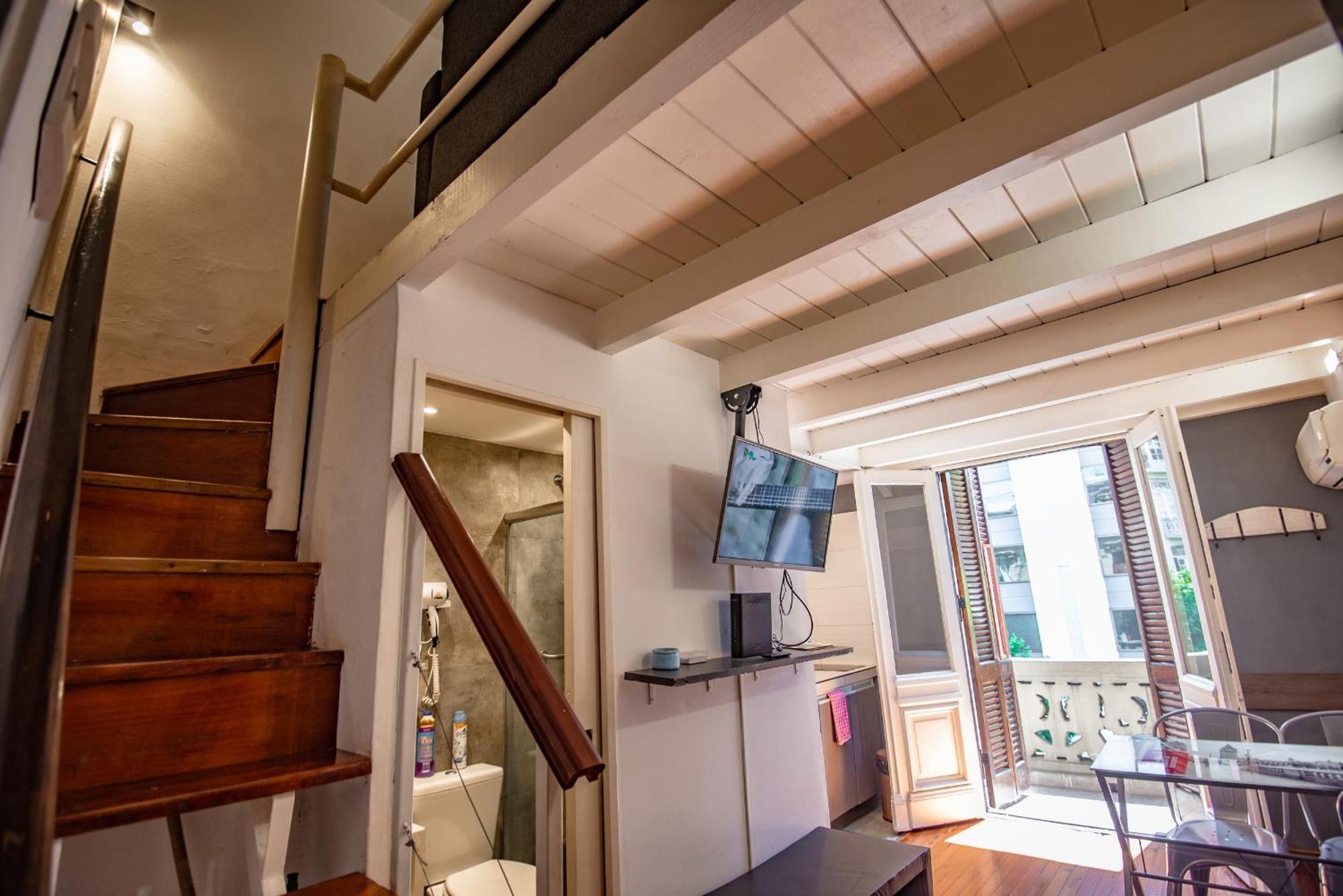 Duplex En Centro Historico Y Turistico Sobre Av. De Mayo * Buenos Aires