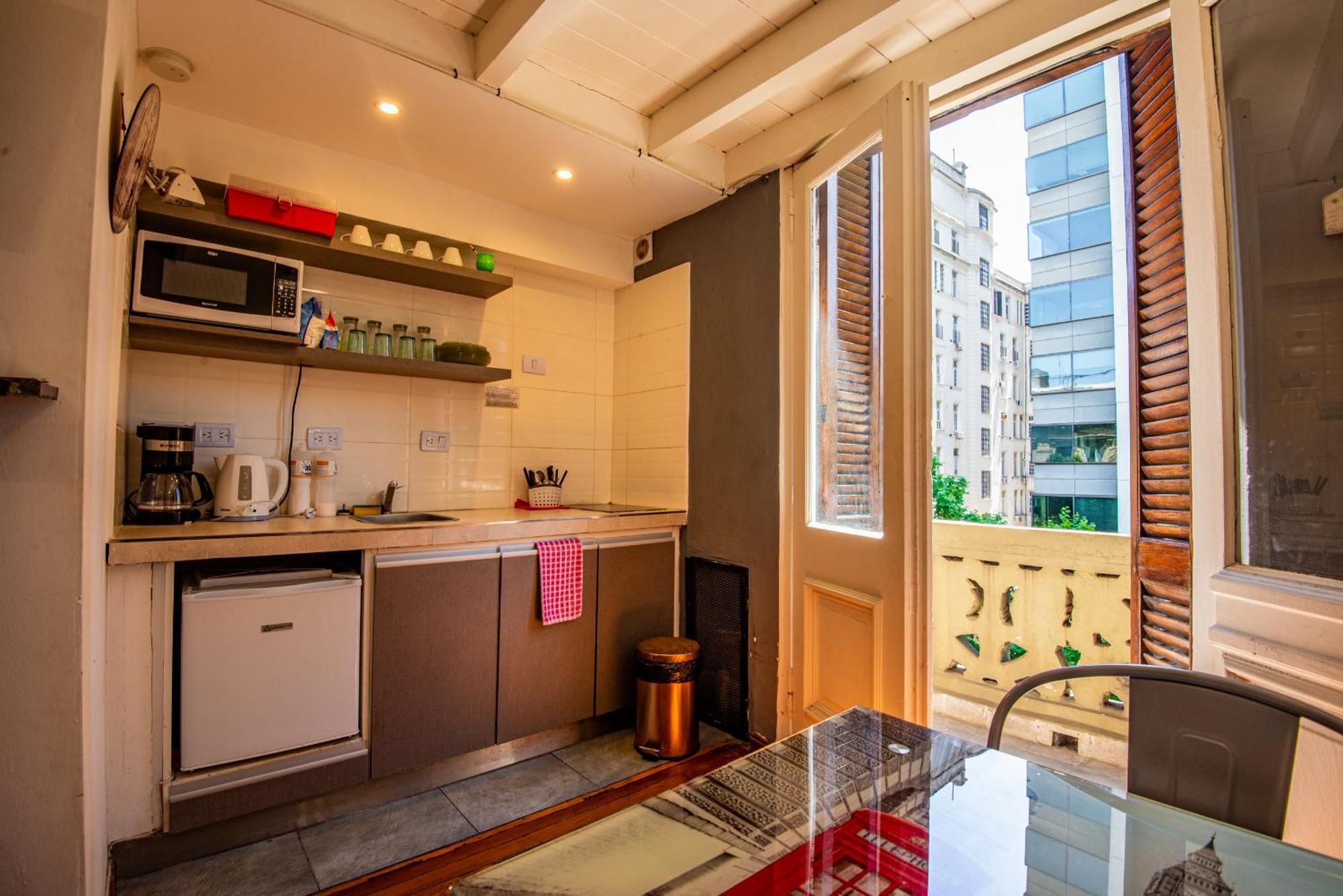 Duplex En Centro Historico Y Turistico Sobre Av. De Mayo Apartment
